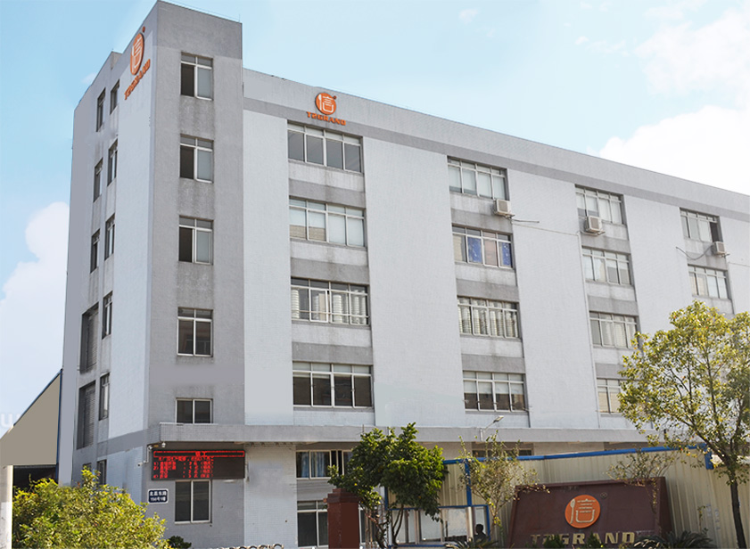 Yapamit è riconosciuta come un'azienda affidabile sulla piattaforma internazionale di Alibaba